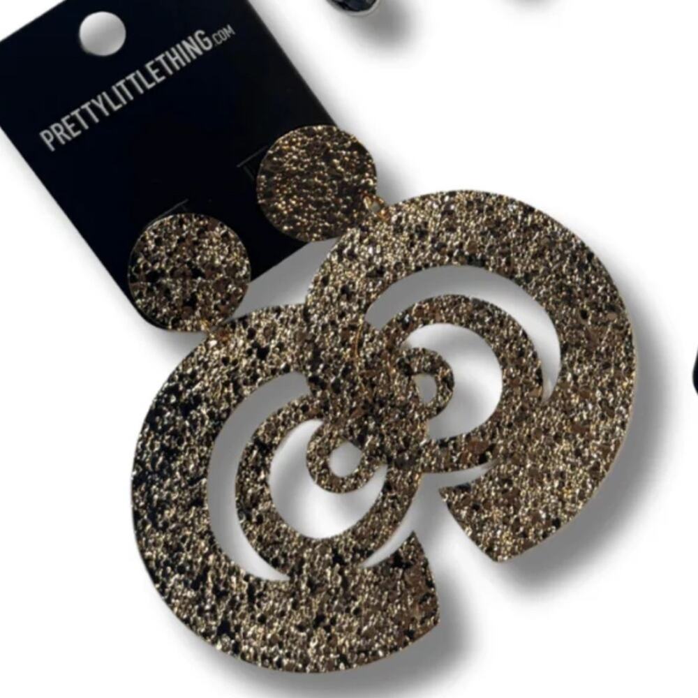 PrettyLittleThing-Large Gold Sparkly Statement Earrings NWT